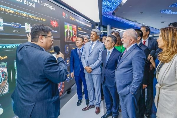 Huawei-Lula-e-Jeronimo